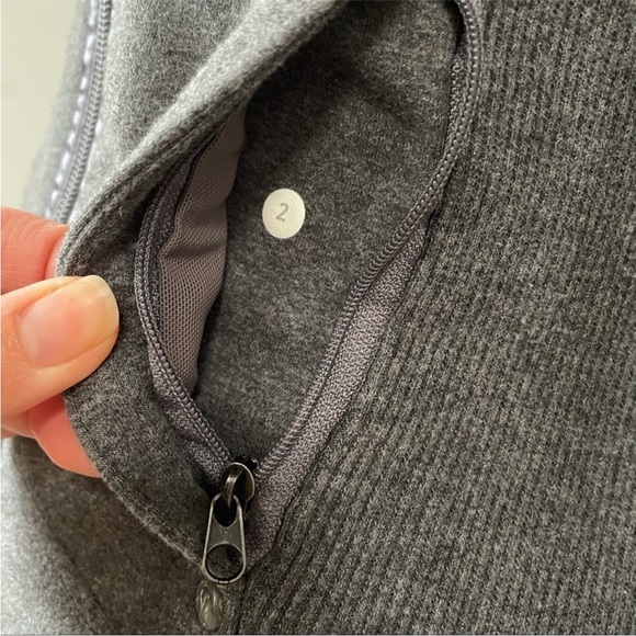 Lululemon full Zip Cowl Neck Corset Style Sweater, Size 2, Excellent Condition - Picture 5 of 7
